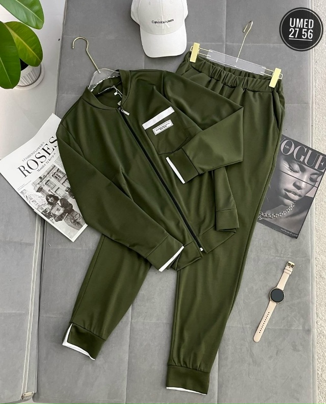 Спортивный костюм 23065866