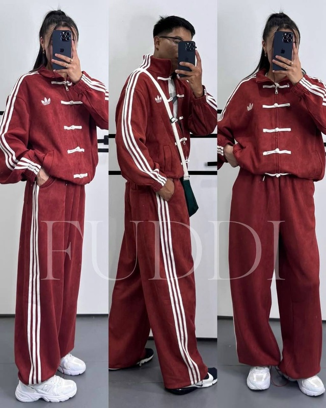 Спортивный костюм 23067280