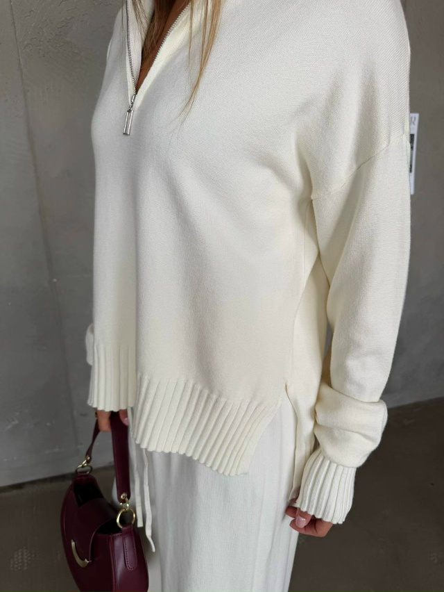 Спортивный костюм 23073147