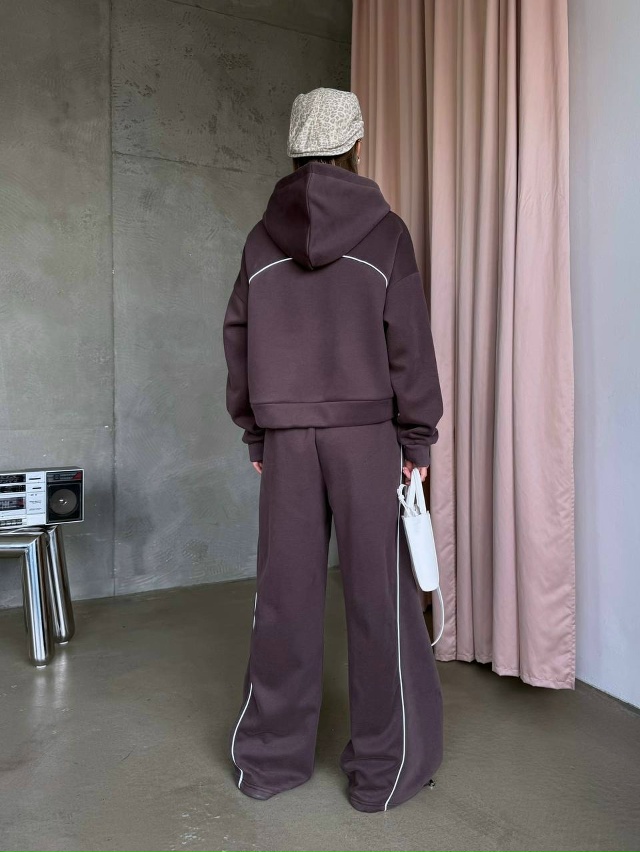 Спортивный костюм 23075850