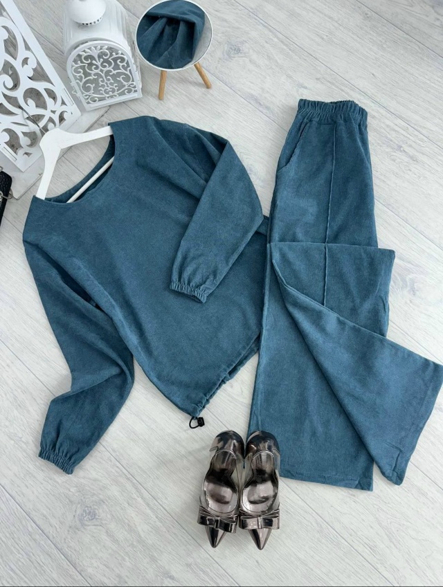 Спортивный костюм 23076660