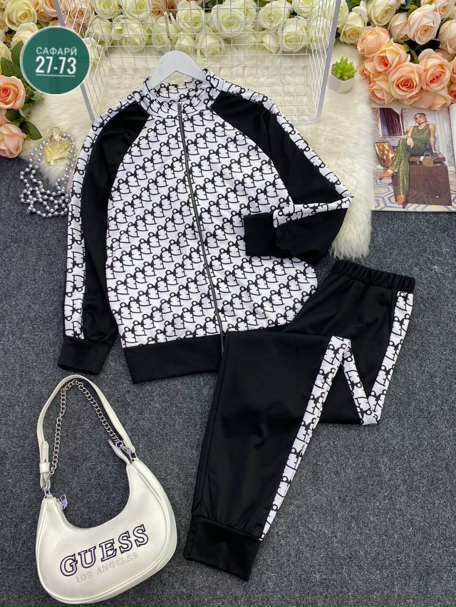 Спортивный костюм 23081448