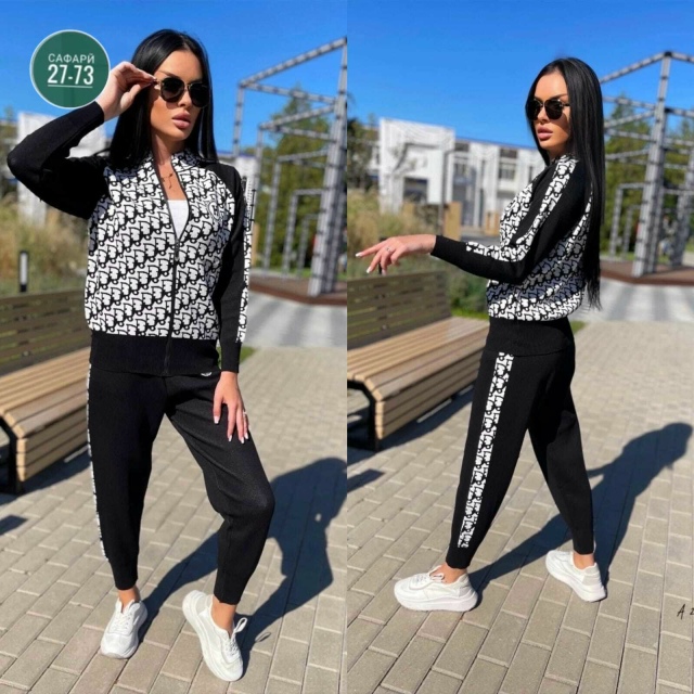 Спортивный костюм 23081448