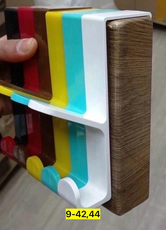 Вешалка 23081514