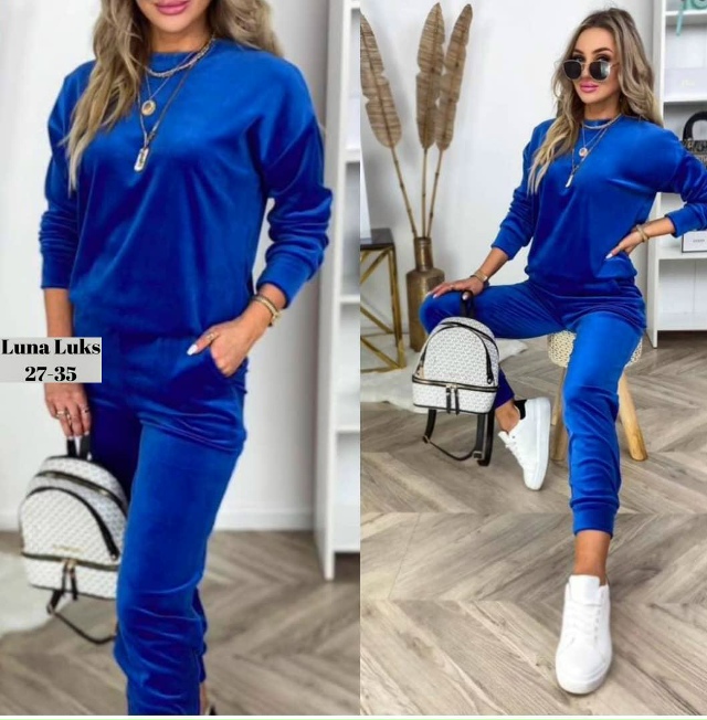 Спортивный костюм 23084912