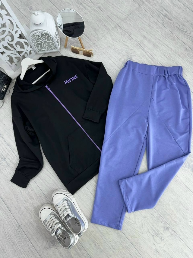 Спортивный костюм 23086978