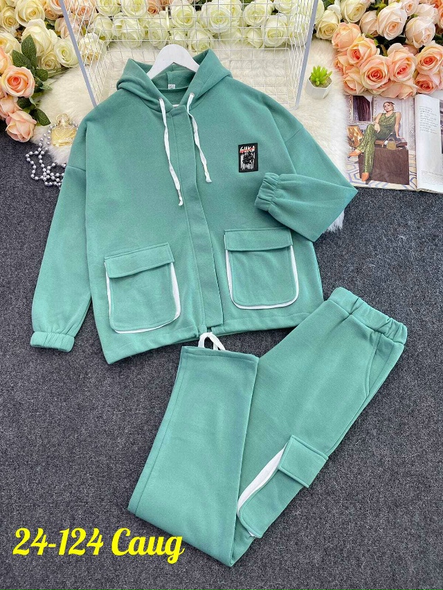 Спортивный костюм 23086925