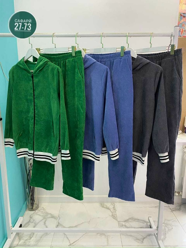 Спортивный костюм 23088301