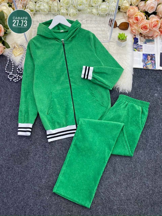 Спортивный костюм 23088301