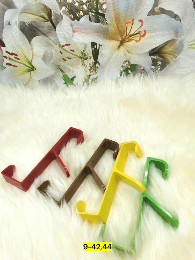 Вешалка 23090300