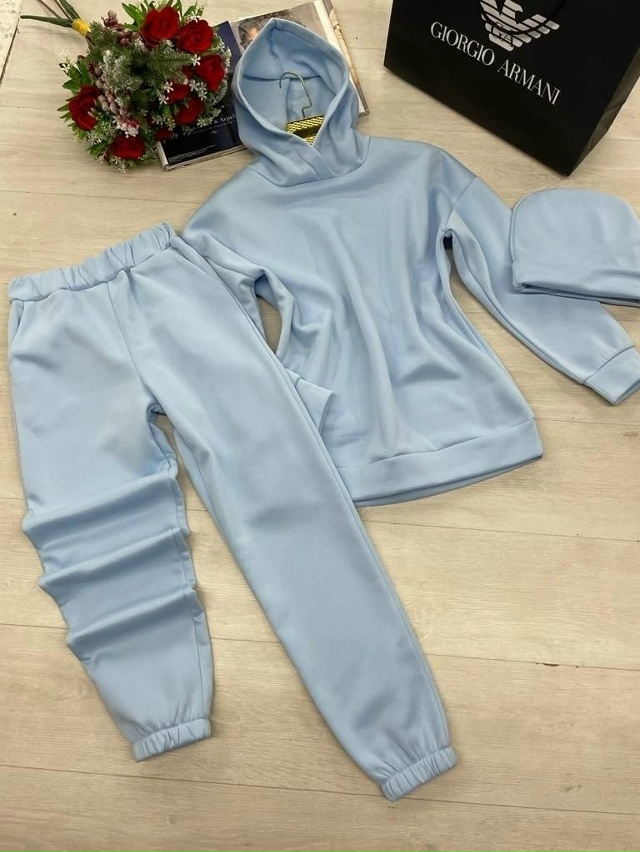 Спортивный костюм 23090981