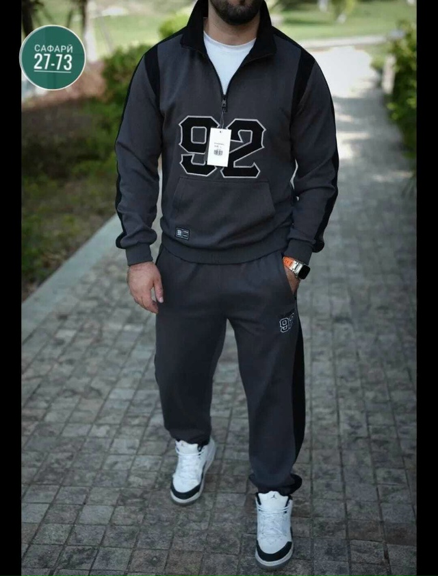 Спортивный костюм 23098740