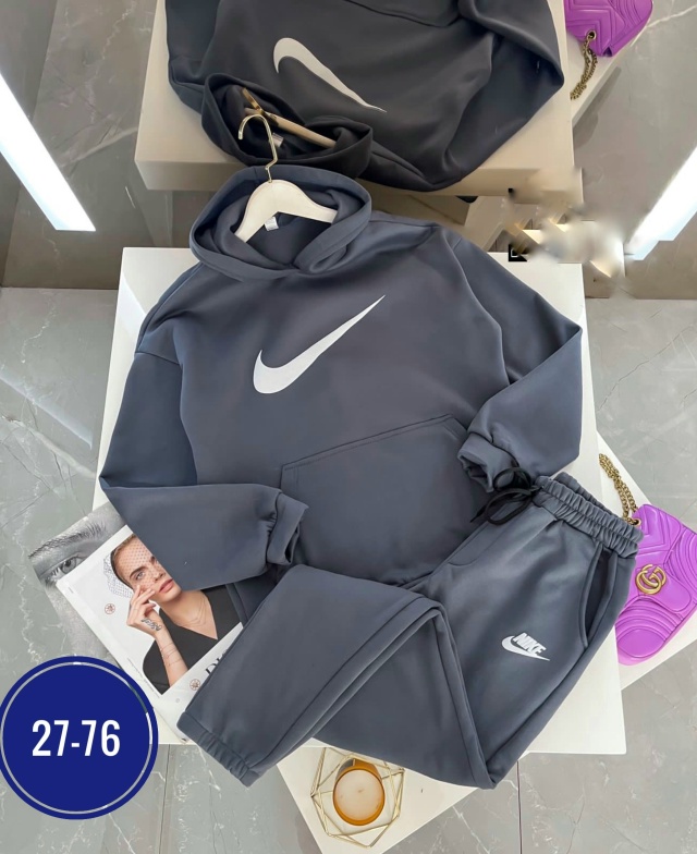 Спортивный костюм 23098953