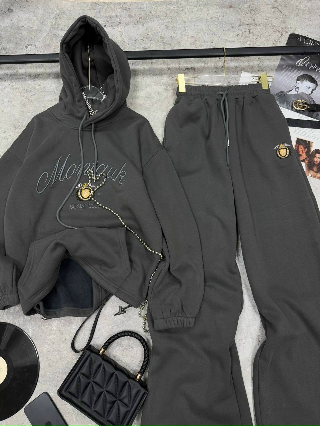 Спортивный костюм 23101378