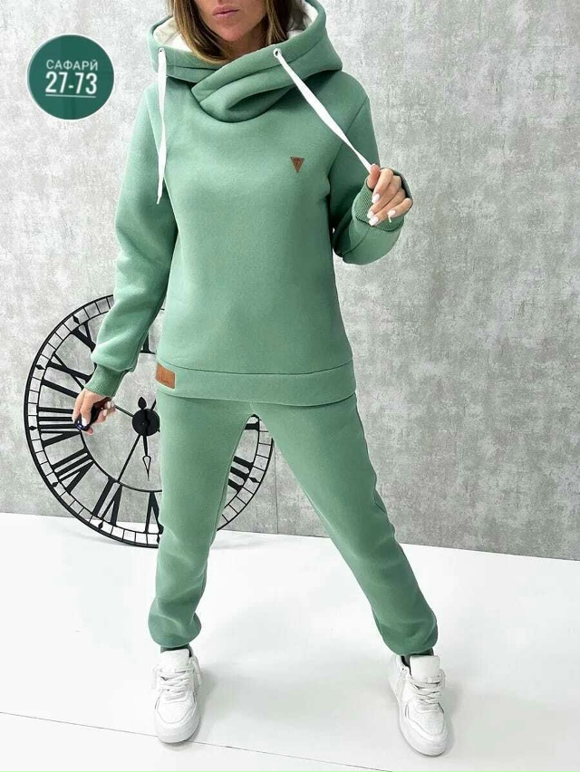 Спортивный костюм 23102669