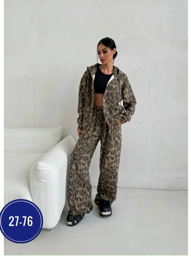 Спортивный костюм 23102612