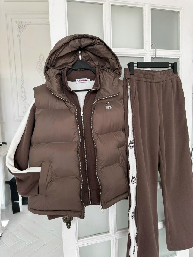 Спортивный костюм 23105453