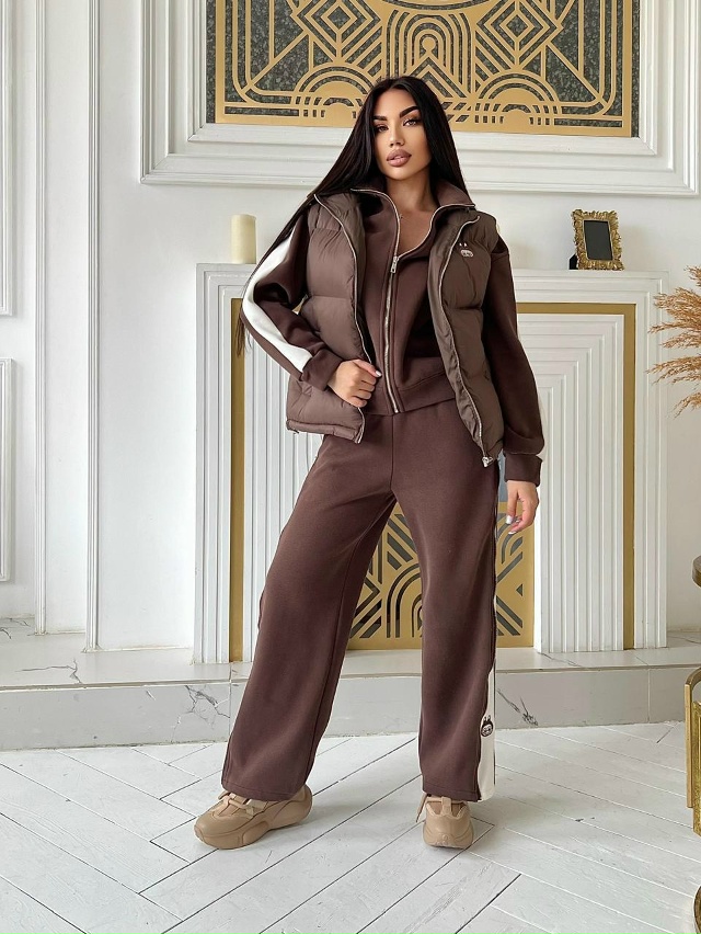 Спортивный костюм 23105453