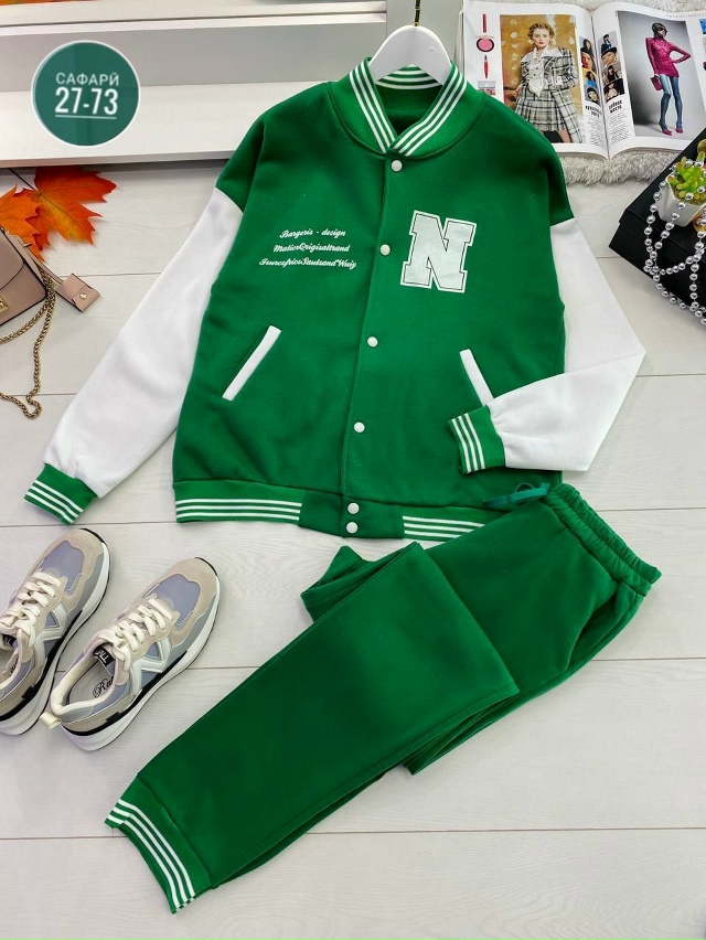 Спортивный костюм 23105709