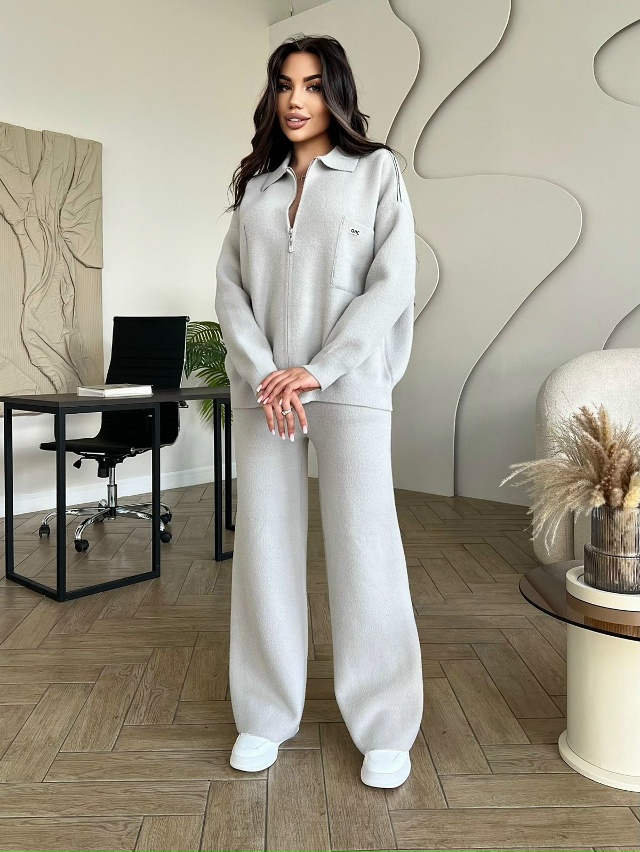 Спортивный костюм 23105455