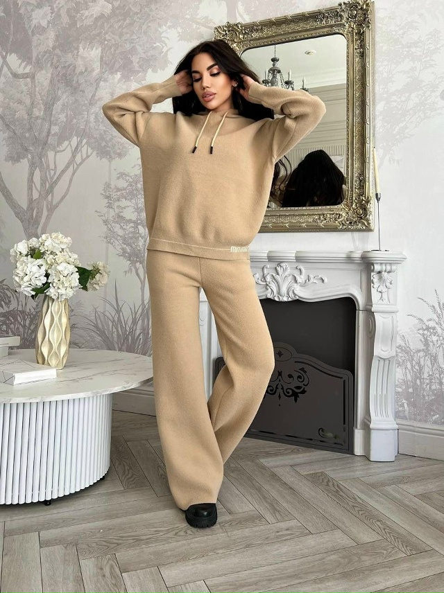 Костюм 23108234