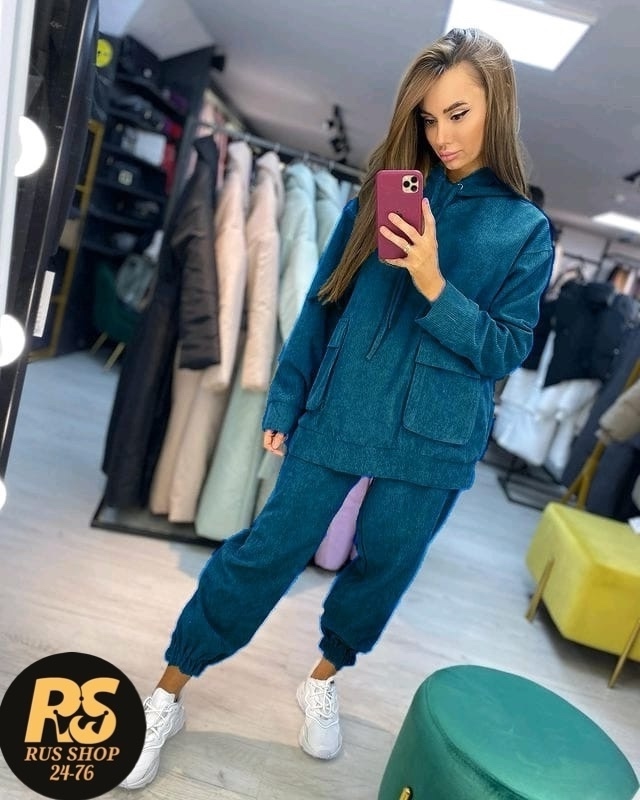 Спортивный костюм 23107972