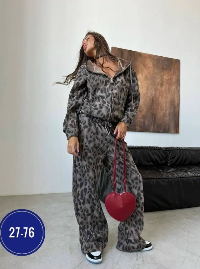 Спортивный костюм 23110605