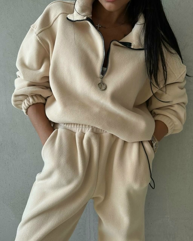 Костюм 23112355