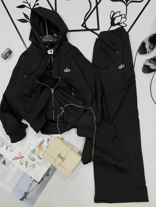 Спортивный костюм 23113914