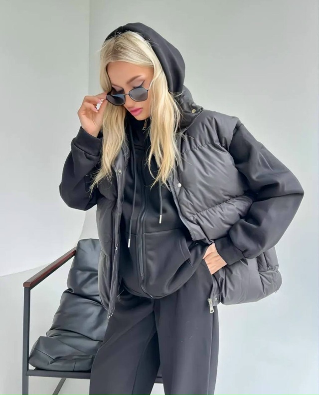 Спортивный костюм 23117984