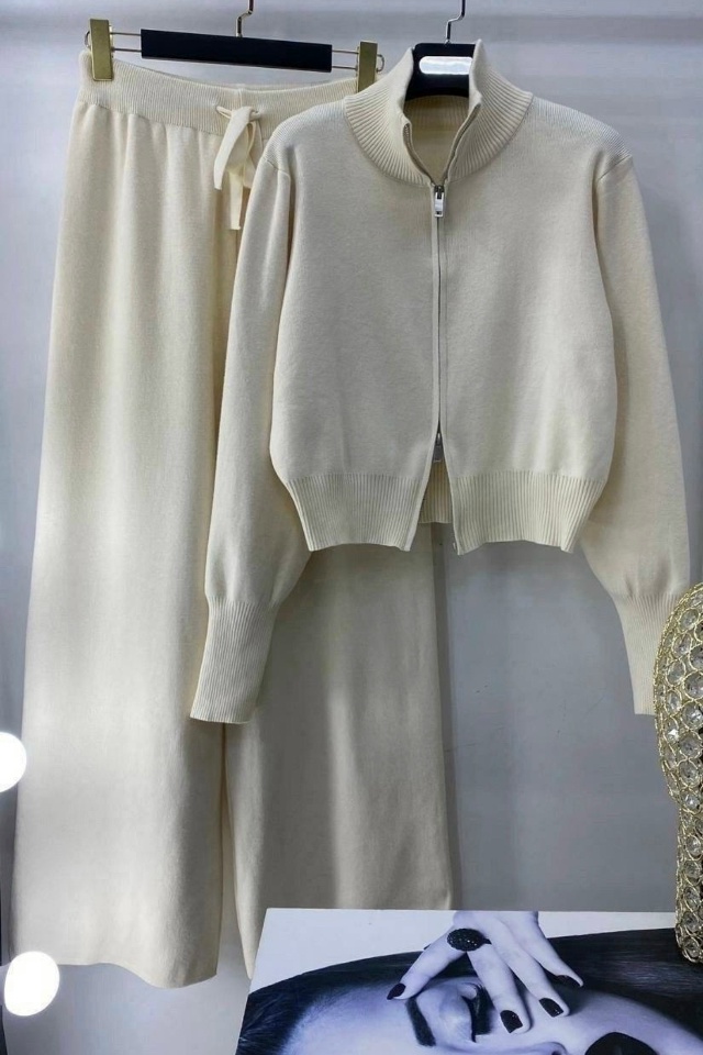 Костюм 23117696