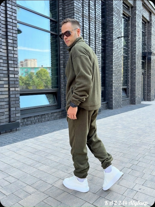 Спортивный костюм 23118651