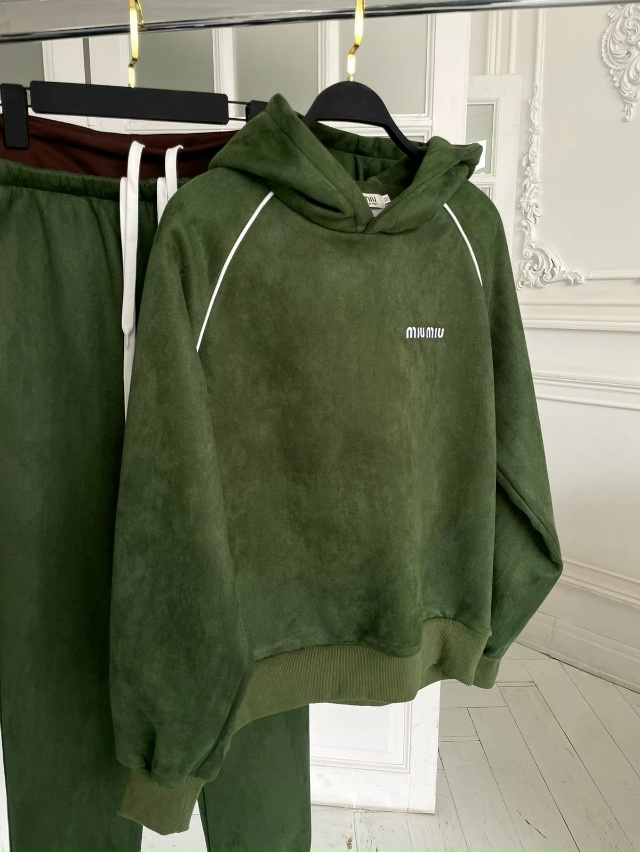 Спортивный костюм 23118785