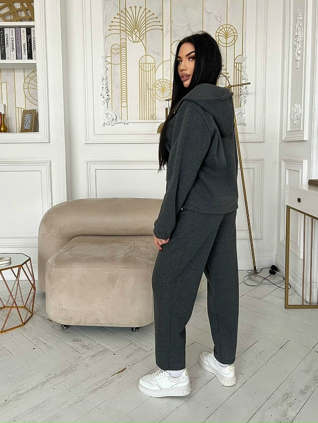 Спортивный костюм 23118852