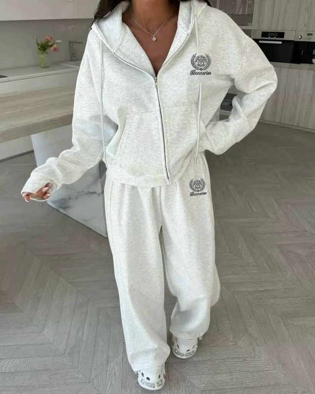 Спортивный костюм 23124646