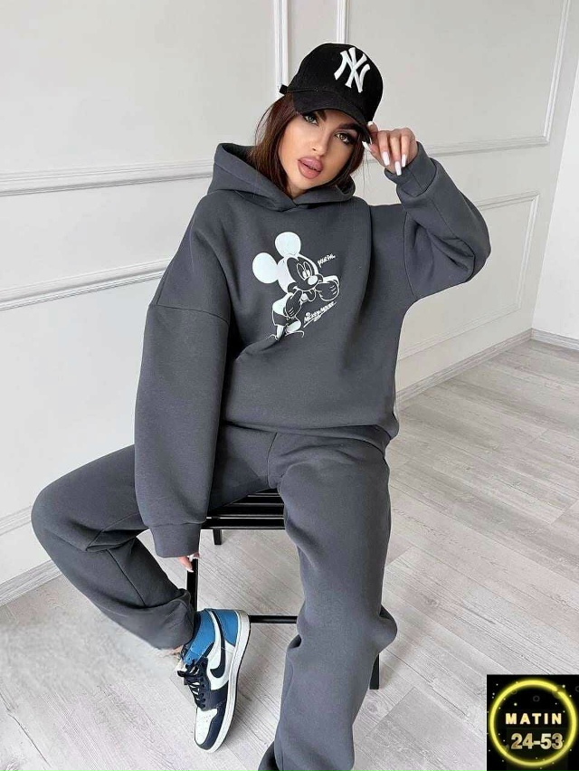 Спортивный костюм 23126789