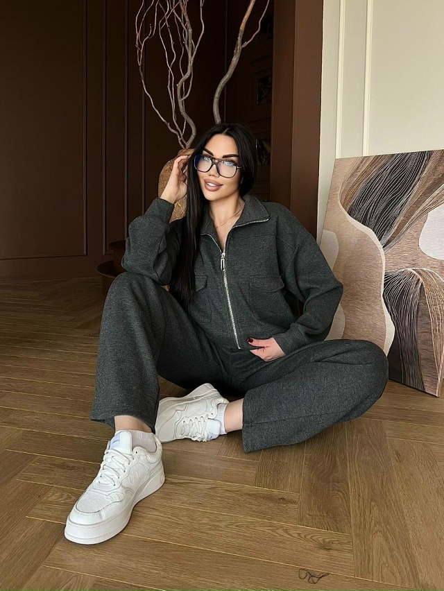 Спортивный костюм 23129985