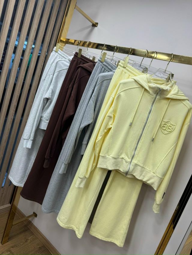 Спортивный костюм 23130517