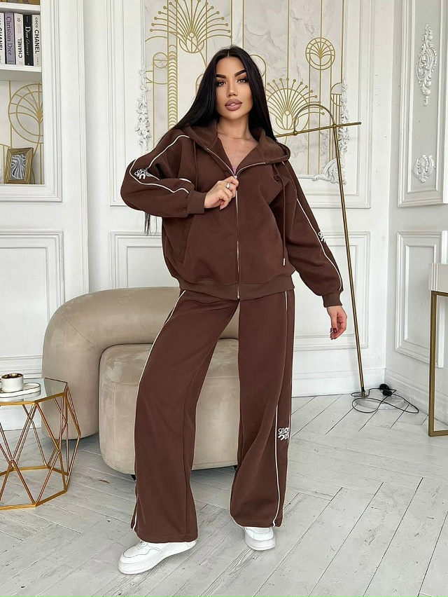 Спортивный костюм 23129986