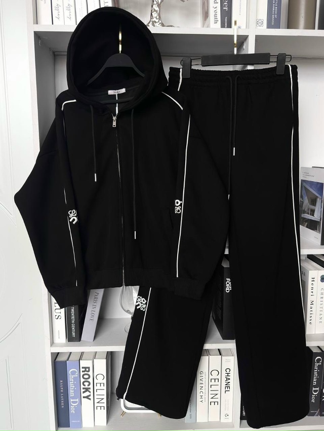 Спортивный костюм 23129987