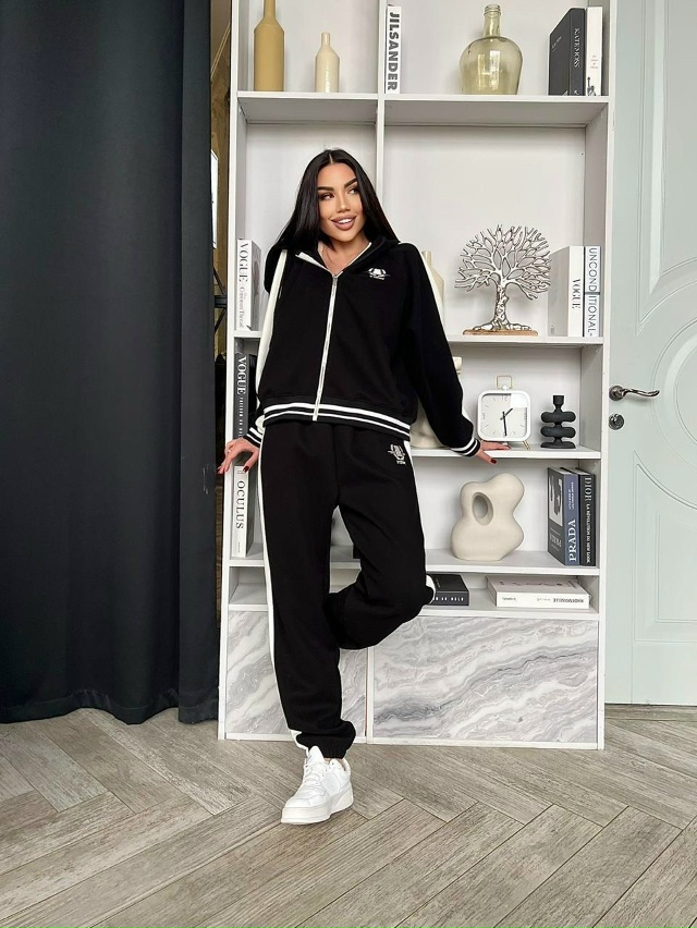 Спортивный костюм 23130078