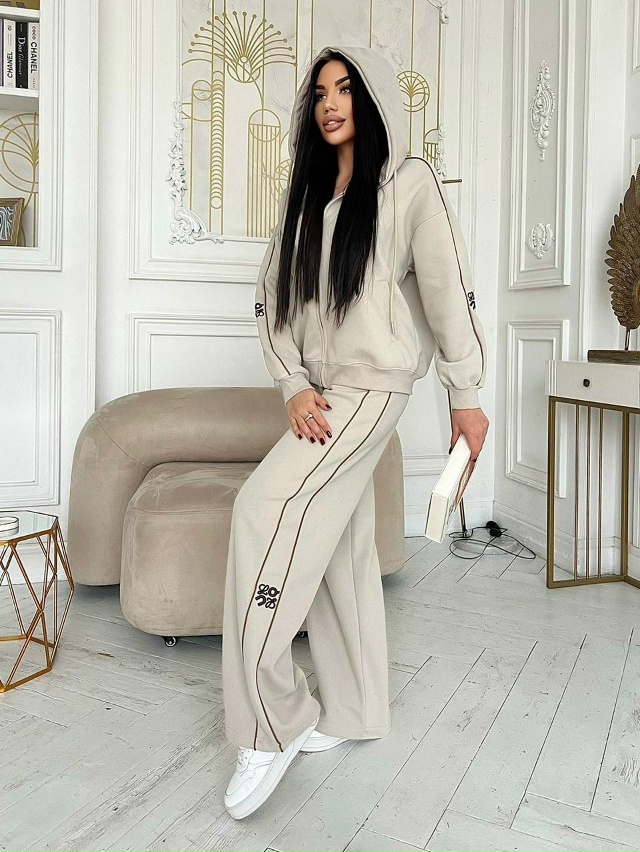 Спортивный костюм 23129987