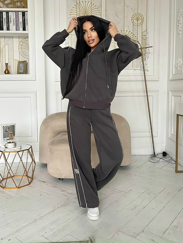 Спортивный костюм 23129986