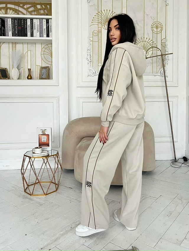 Спортивный костюм 23129987