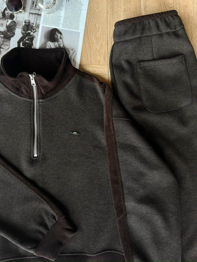 Спортивный костюм 23130081