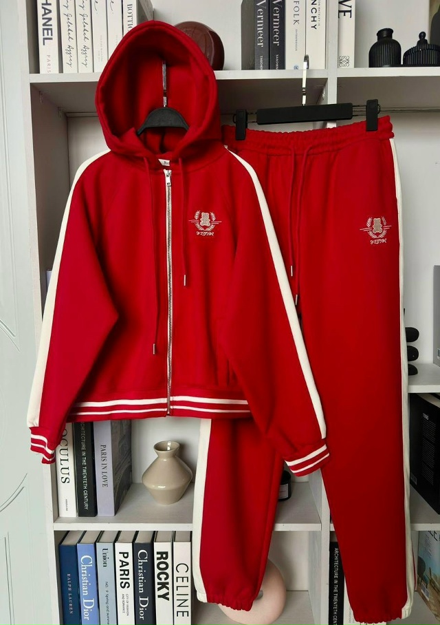 Спортивный костюм 23130077