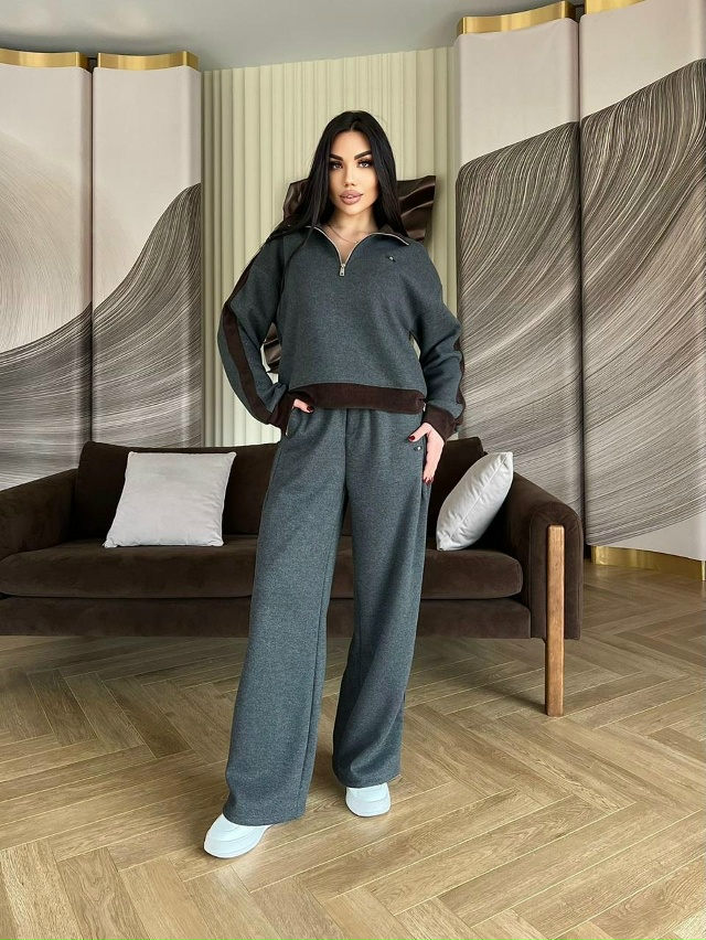 Спортивный костюм 23130081