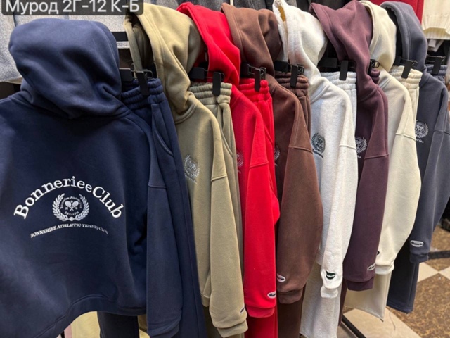 Спортивный костюм 23132490