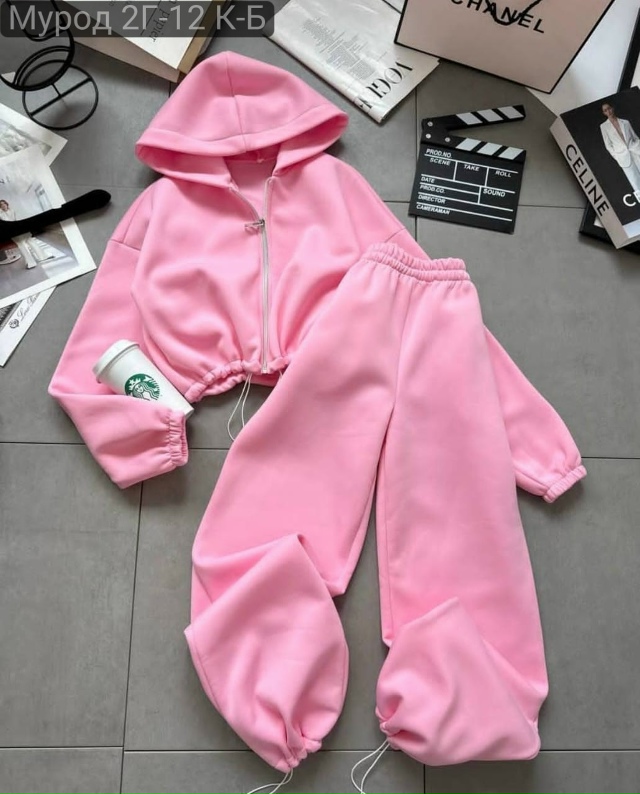 Спортивный костюм 23132489