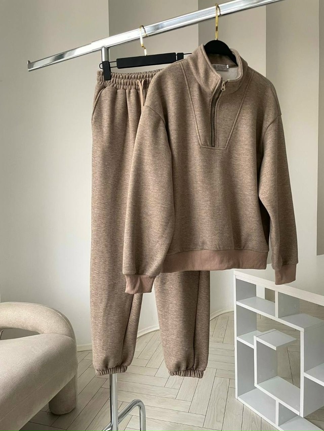 Спортивный костюм 23132909